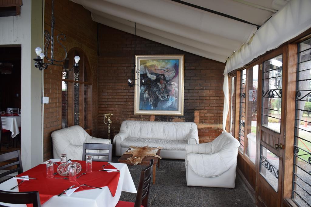 Hosteria Rosa Blanca Puembo Exterior foto