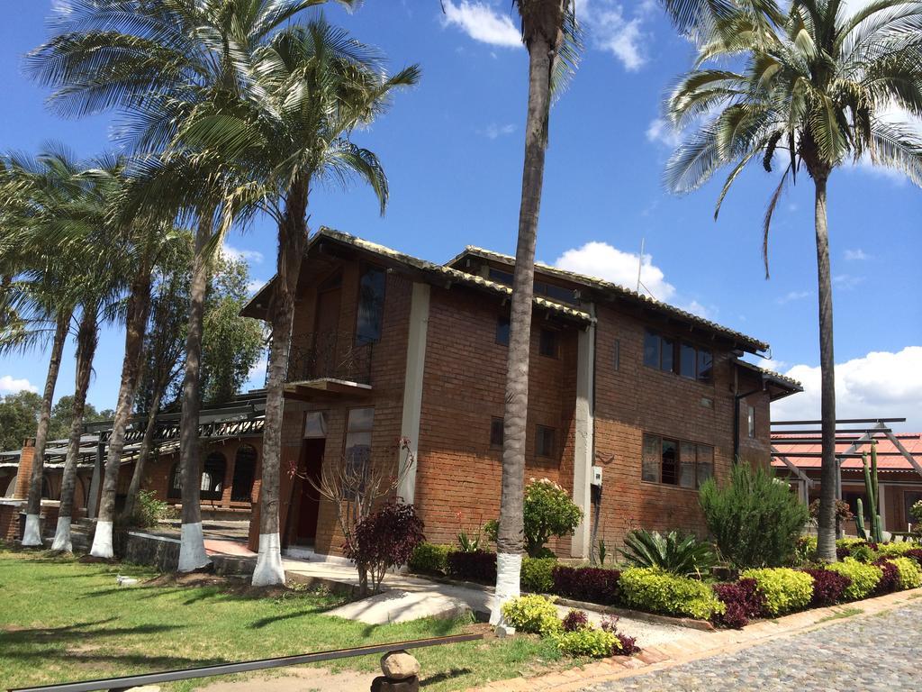 Hosteria Rosa Blanca Puembo Exterior foto