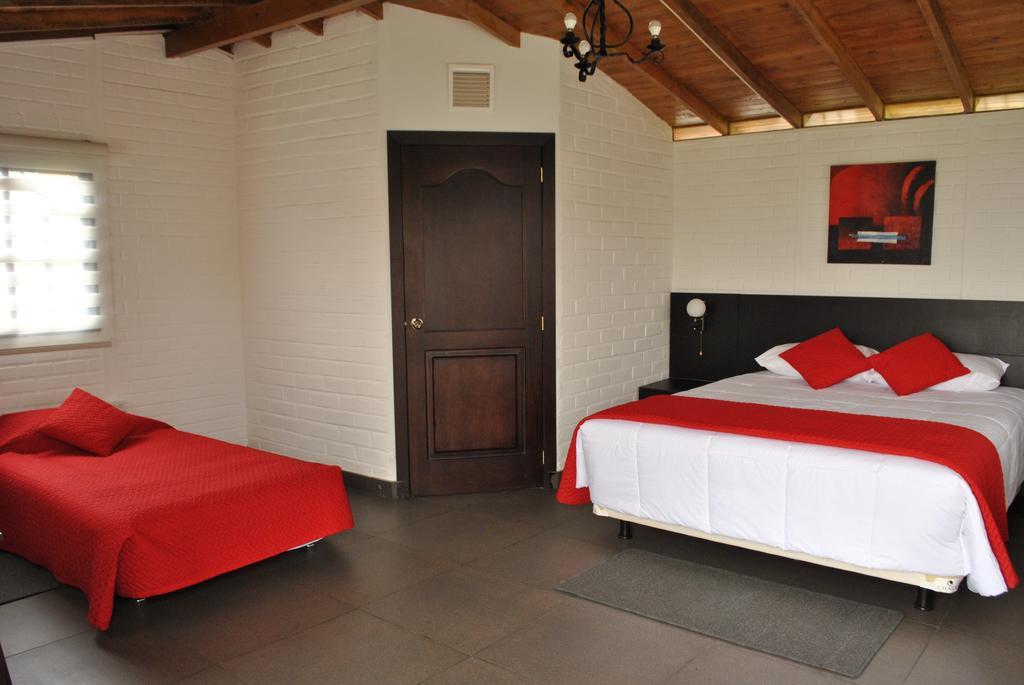 Hosteria Rosa Blanca Puembo Exterior foto